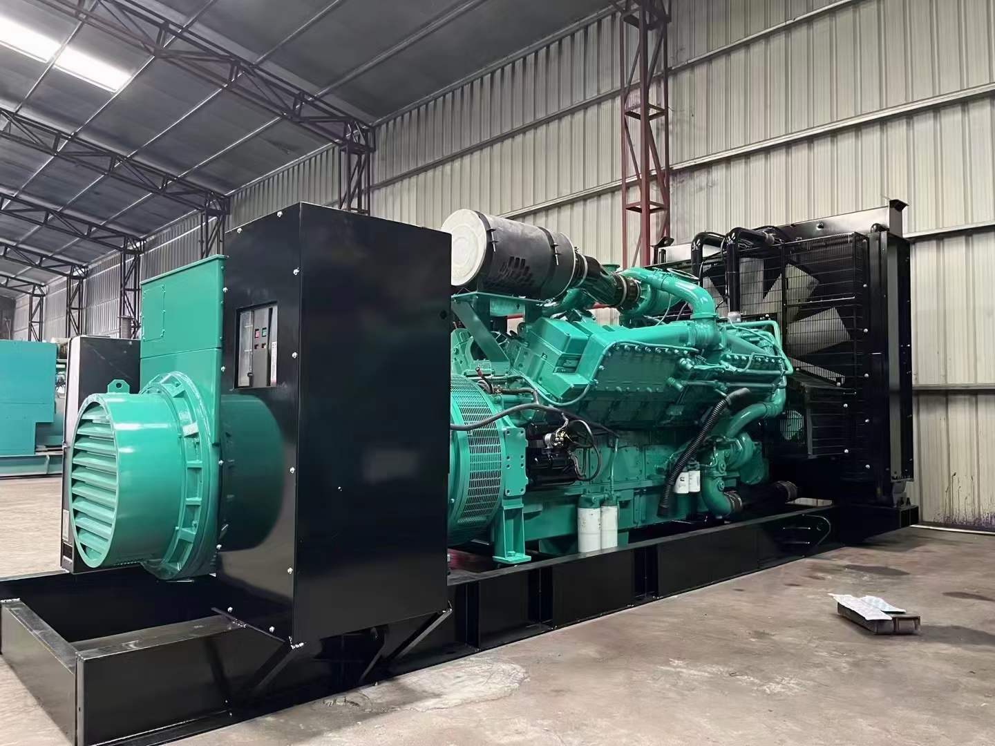 安福如何降低 800kW 柴油发电机输出电流的波动？