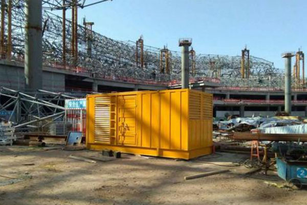 安福发电机出租如何判断空气滤清器是否需要更换？