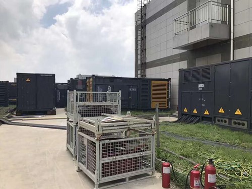 安福除了定期检查，还有哪些方法可以及时发现接触式转速表探头的磨损？