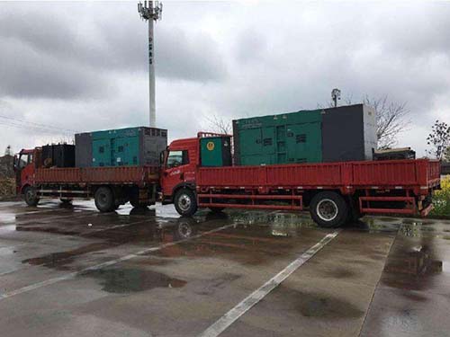 安福涂抹密封胶后，需要等待多长时间才能安装水冷式机油散热器密封件？